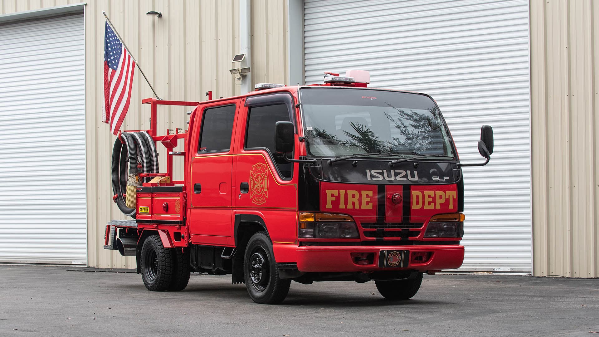 1993 Isuzu Elf Fire Truck sold for $18,000