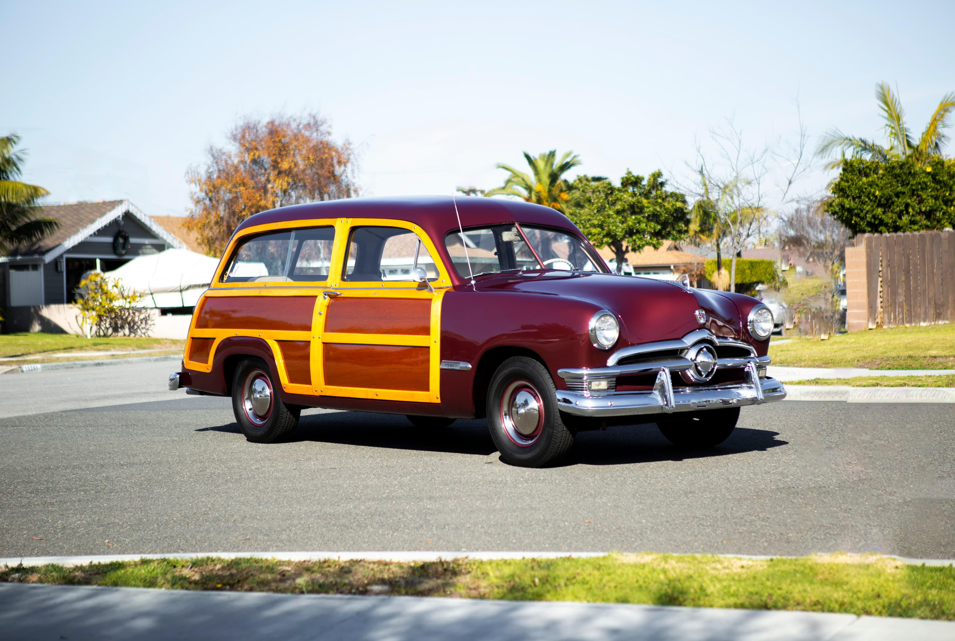 1950 Ford Custom Deluxe V-8 Country Squire sold for $22,500