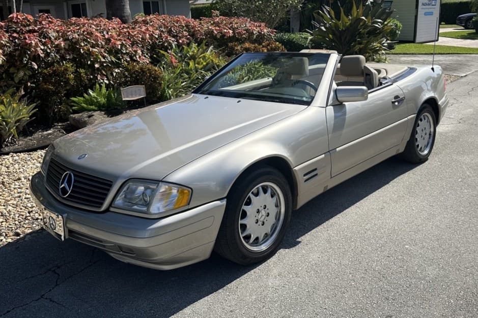 1997 Mercedes-Benz R129 SL sold for $8,100