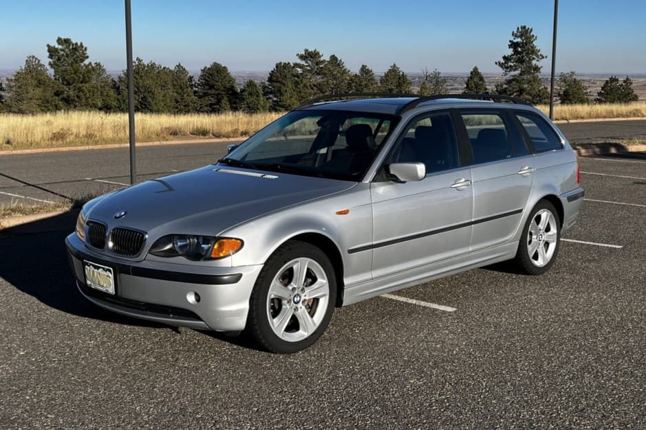 2004 BMW E46 3-Series Touring sold for $8,500
