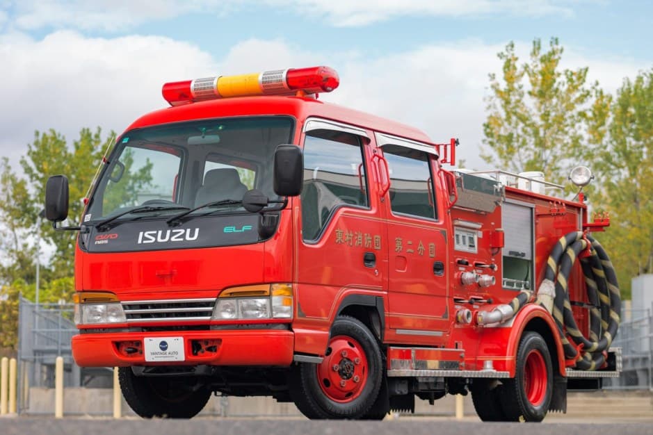 1999 Isuzu Elf sold for $18,000