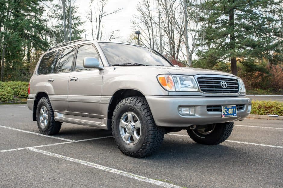 2002 Toyota Land Cruiser 100-Series sold for $25,000