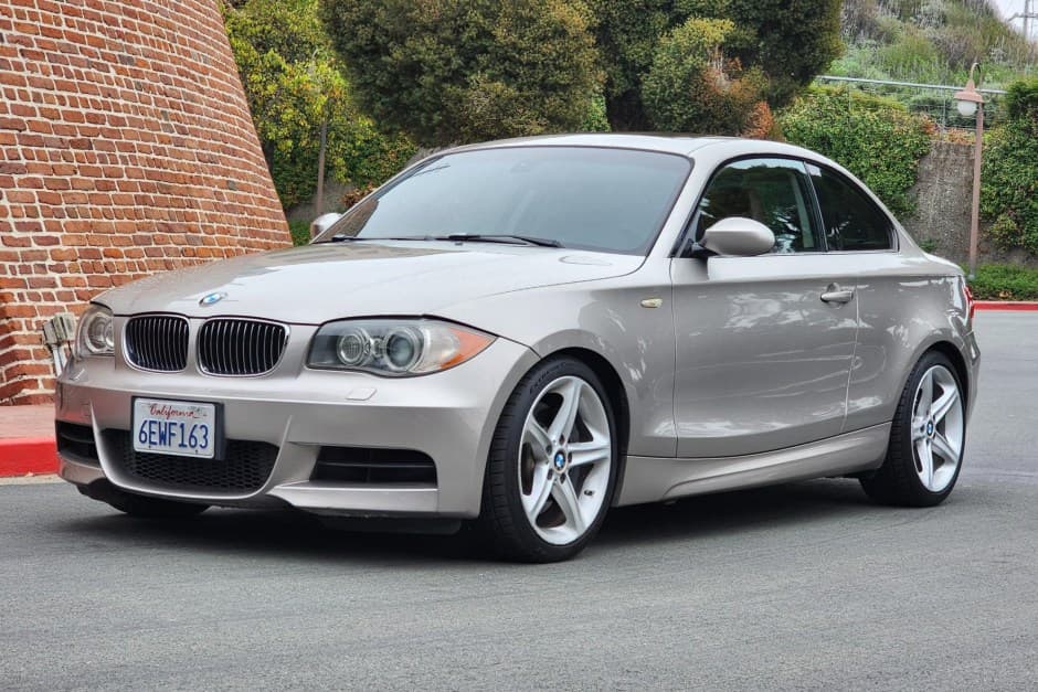 2008 BMW E82/E88 1-Series sold for $8,800