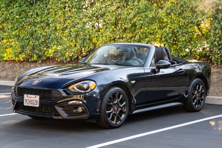 2019 Fiat 124 Spider (2017-2020) sold for $24,027