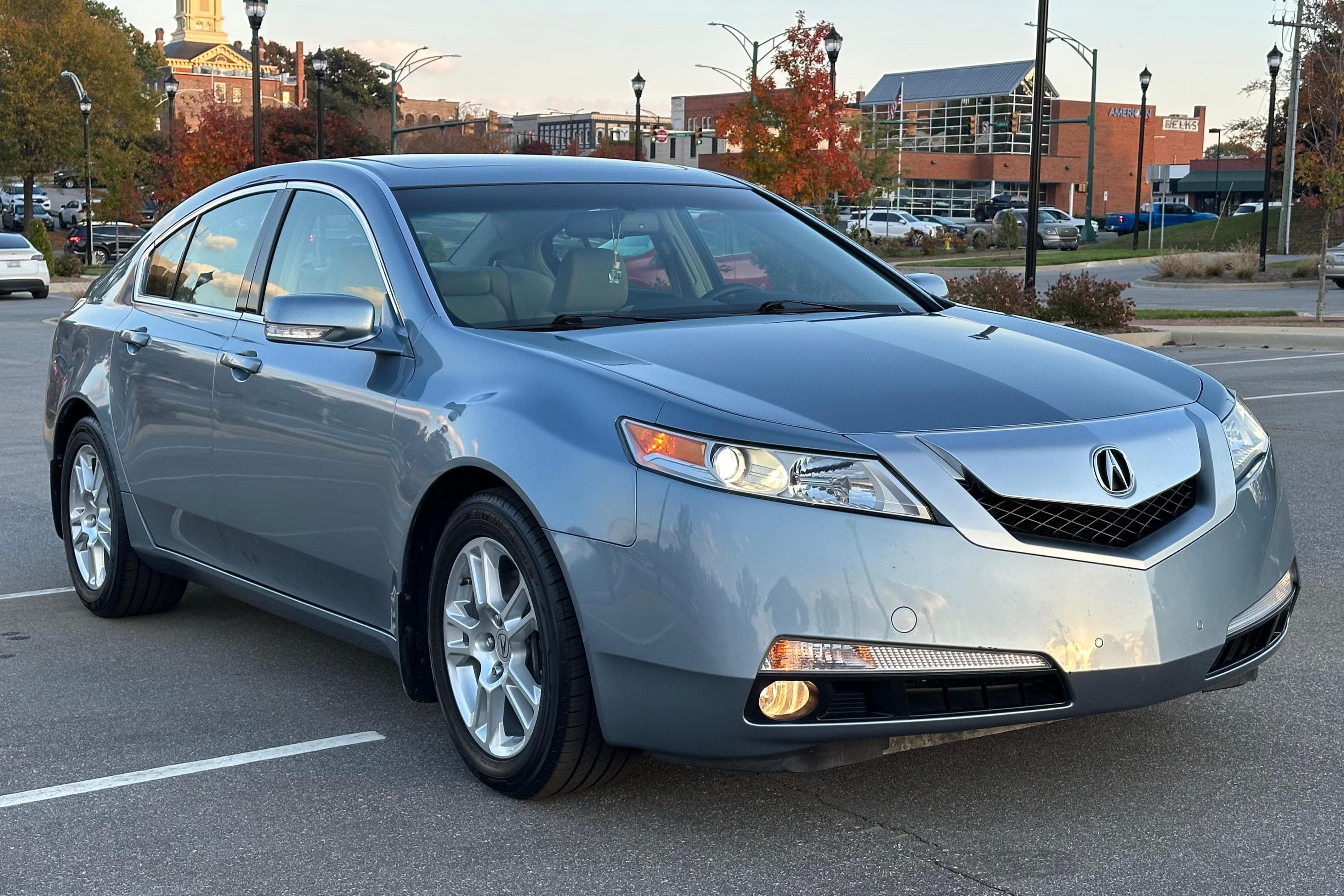 2009 Acura TL sold for $15,500