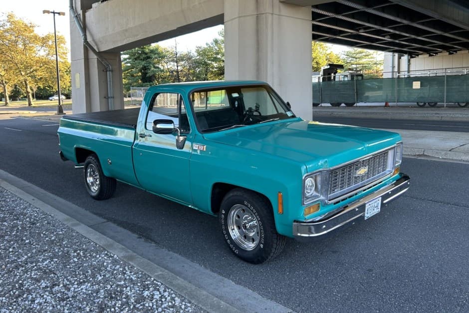 1973 Chevrolet C/K (1973-1991) sold for $10,000