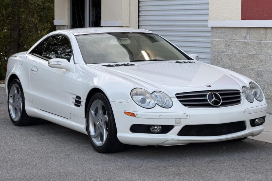 2005 Mercedes-Benz R230 SL sold for $11,500
