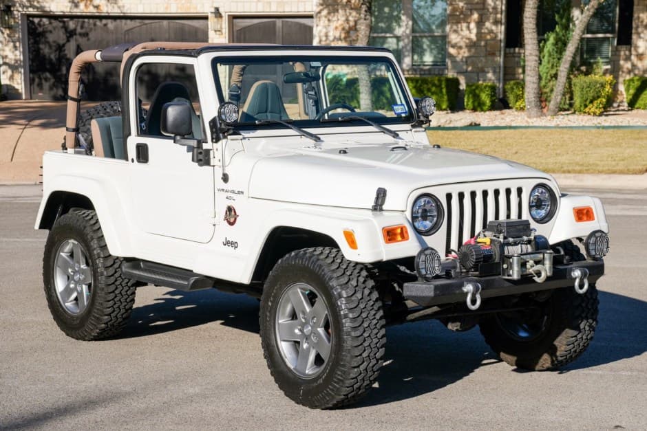 2001 Jeep Wrangler TJ (1997-2006) sold for $18,750