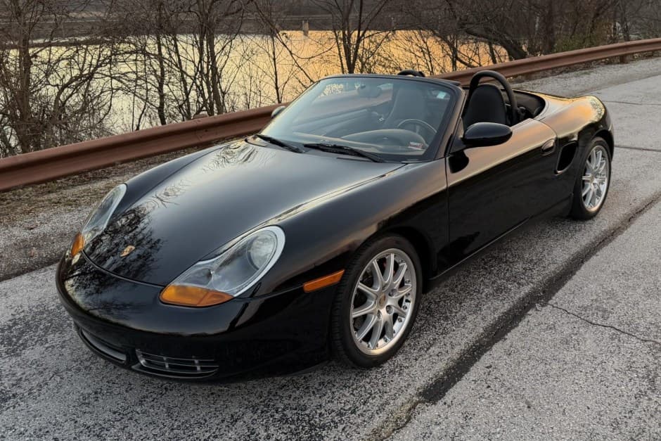 2002 Porsche 986 Boxster sold for $14,000