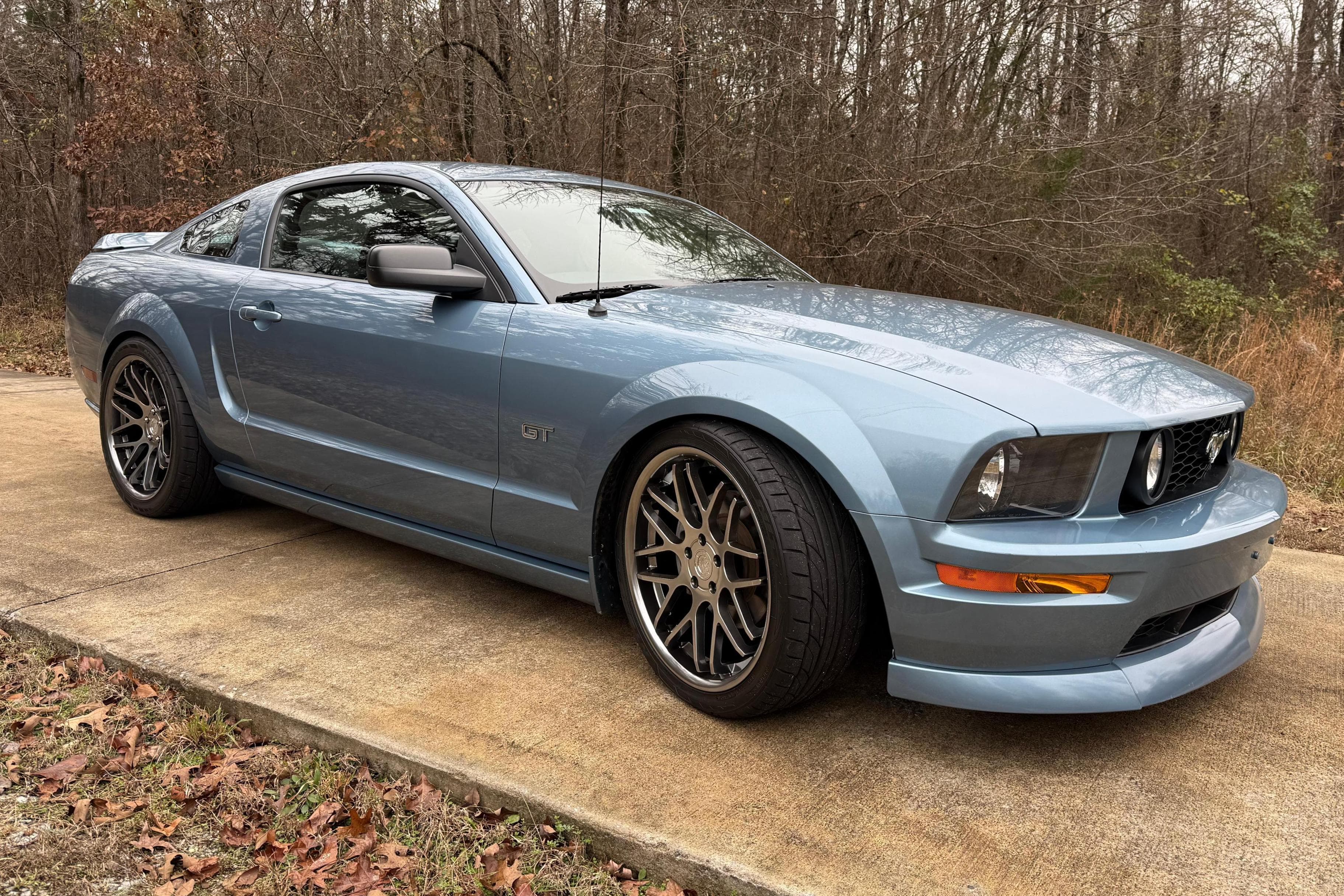 2006 Ford Mustang sold for $13,000