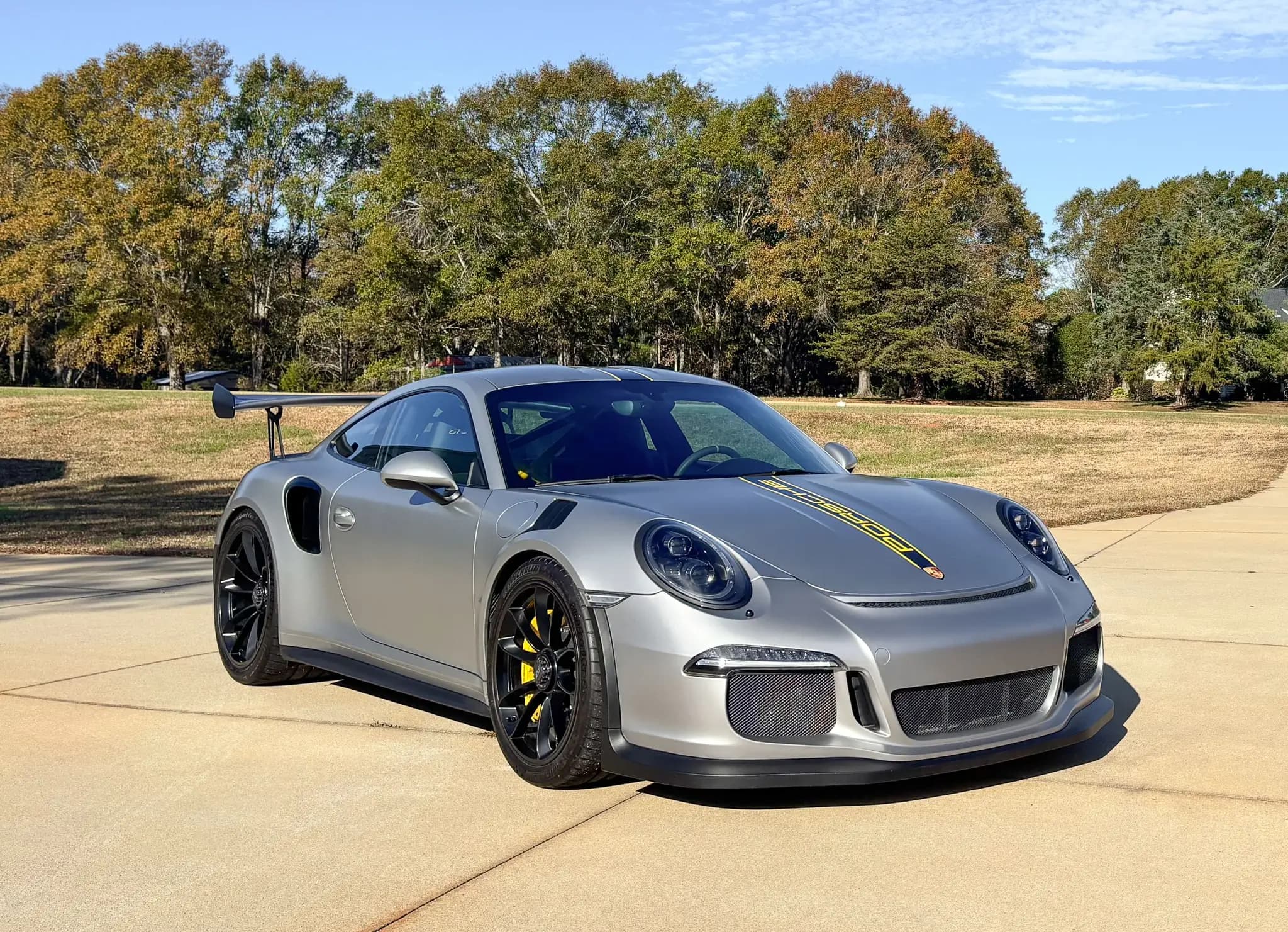 2016 Porsche 911 GT3 RS sold for $170,000