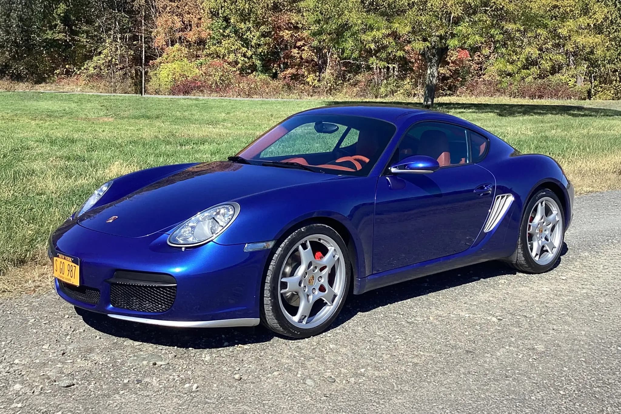 2006 Porsche Cayman S sold for $27,000