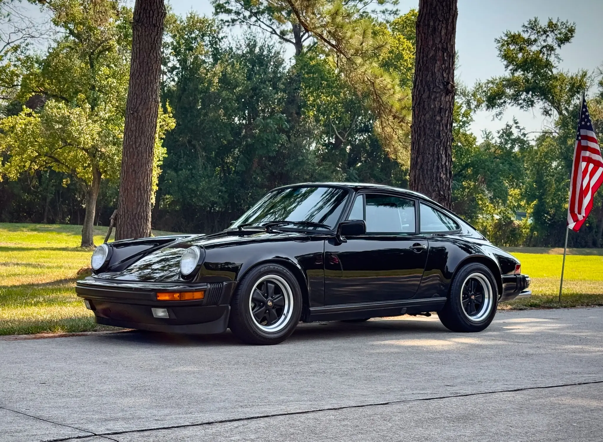 1987 Porsche 911 Carrera sold for $100,000