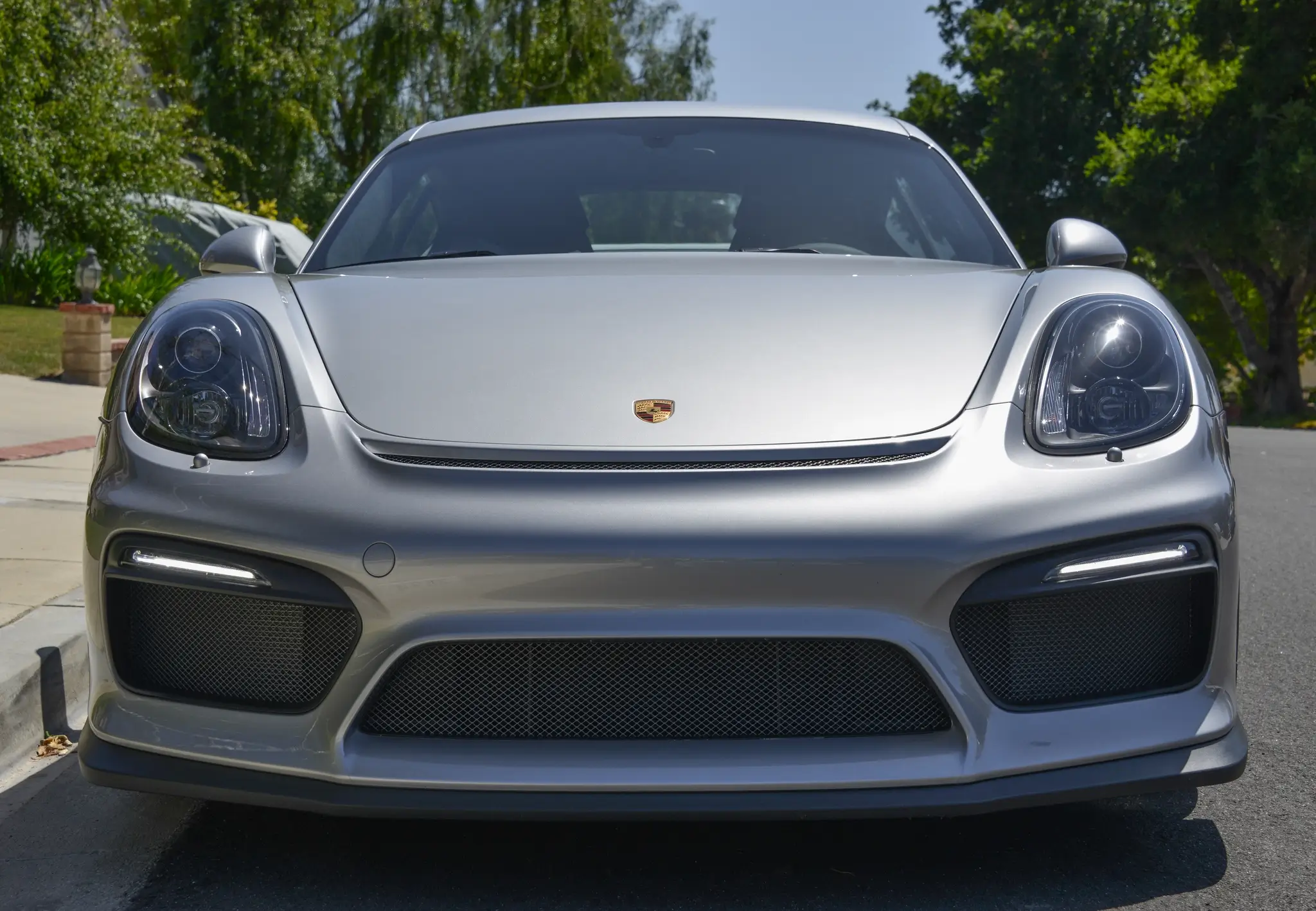2016 Porsche Cayman GT4 sold for $109,810