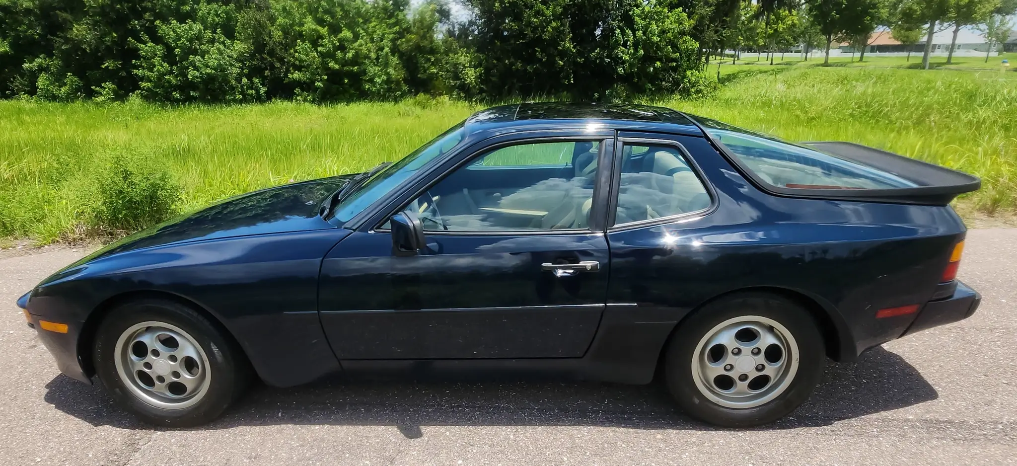 1987 Porsche 944 sold for $9,944
