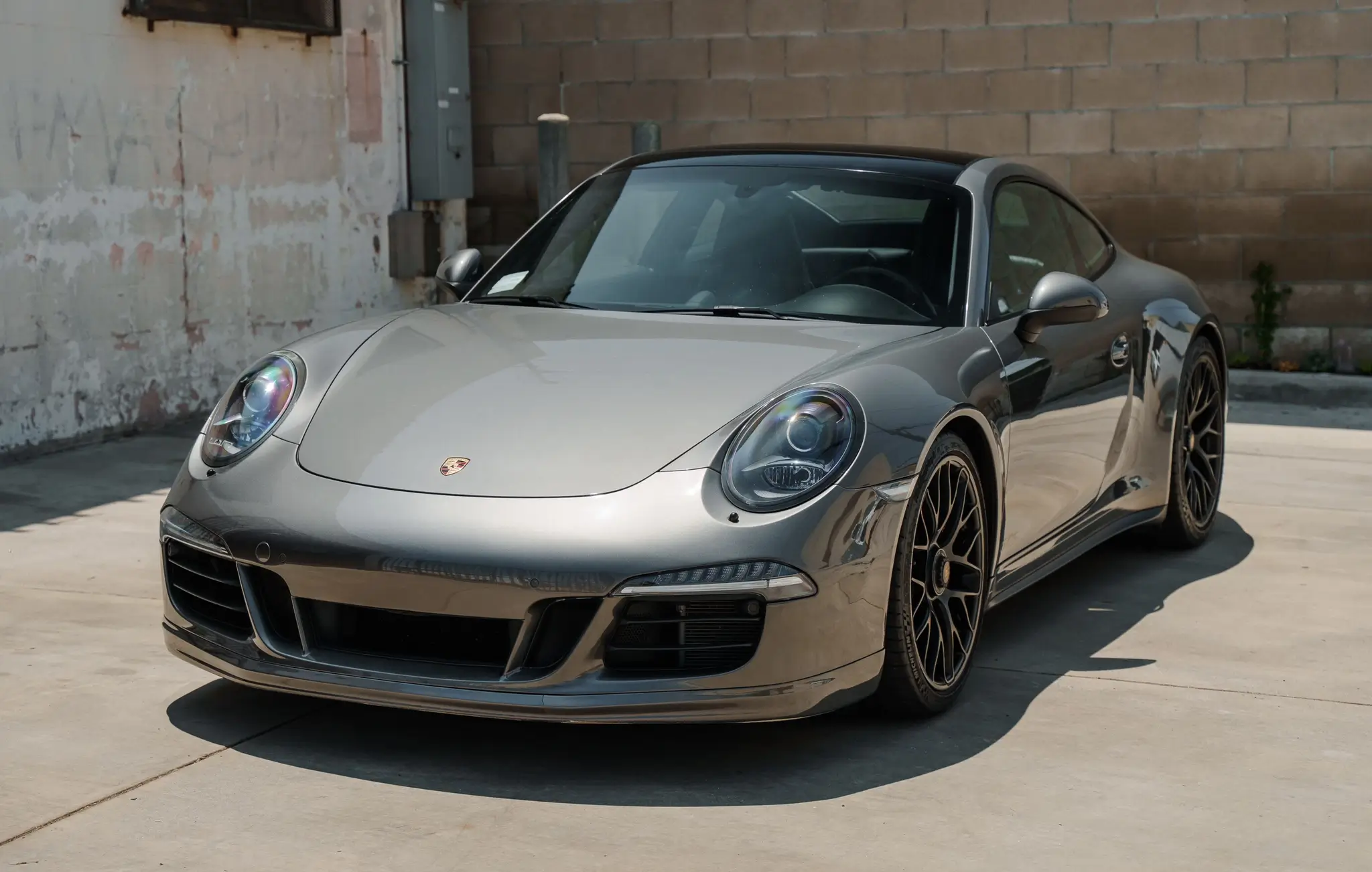 2015 Porsche 911 Carrera GTS sold for $80,000