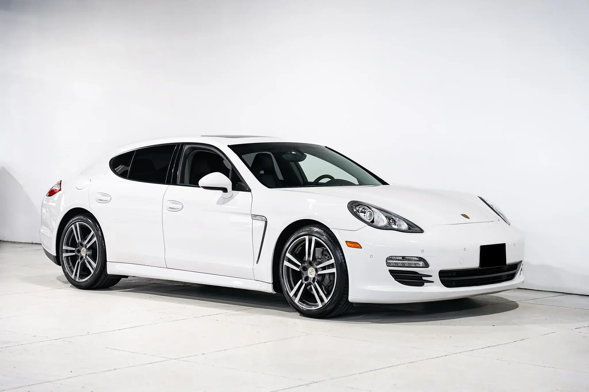 2012 Porsche Panamera sold for $14,250