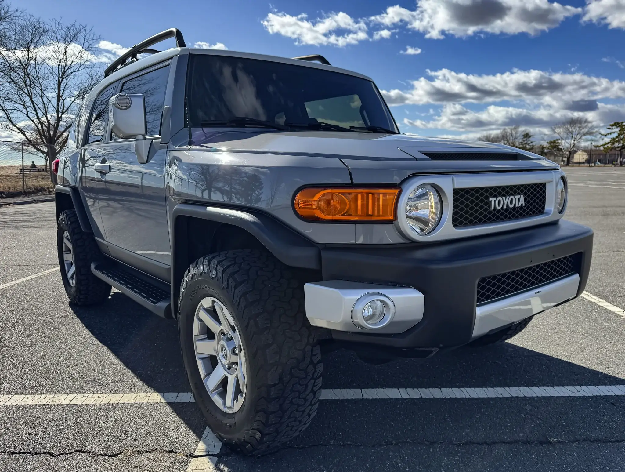2014 Toyota FJ Cruiser sold for $26,500