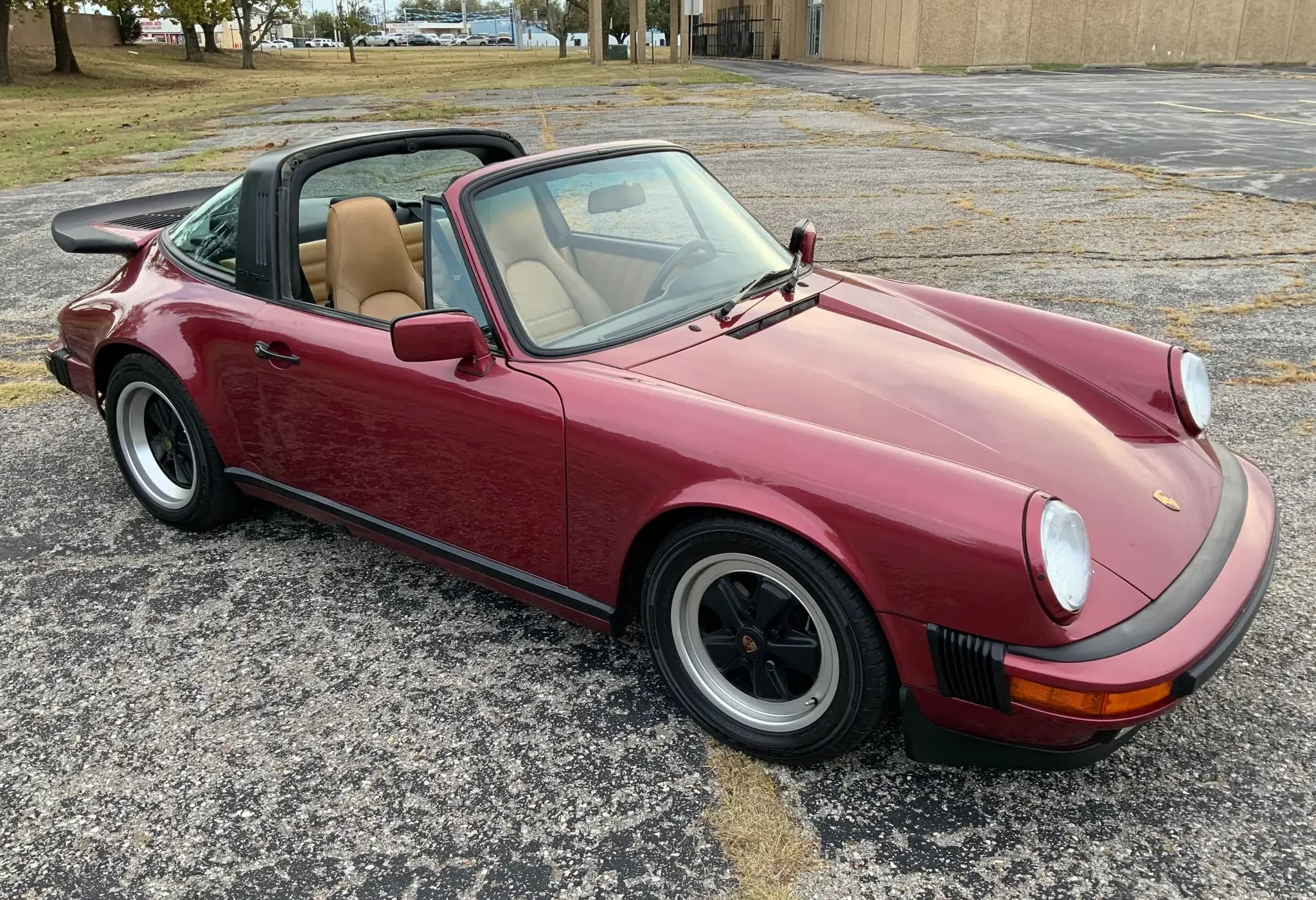 1989 Porsche 911 Carrera Targa sold for $71,000