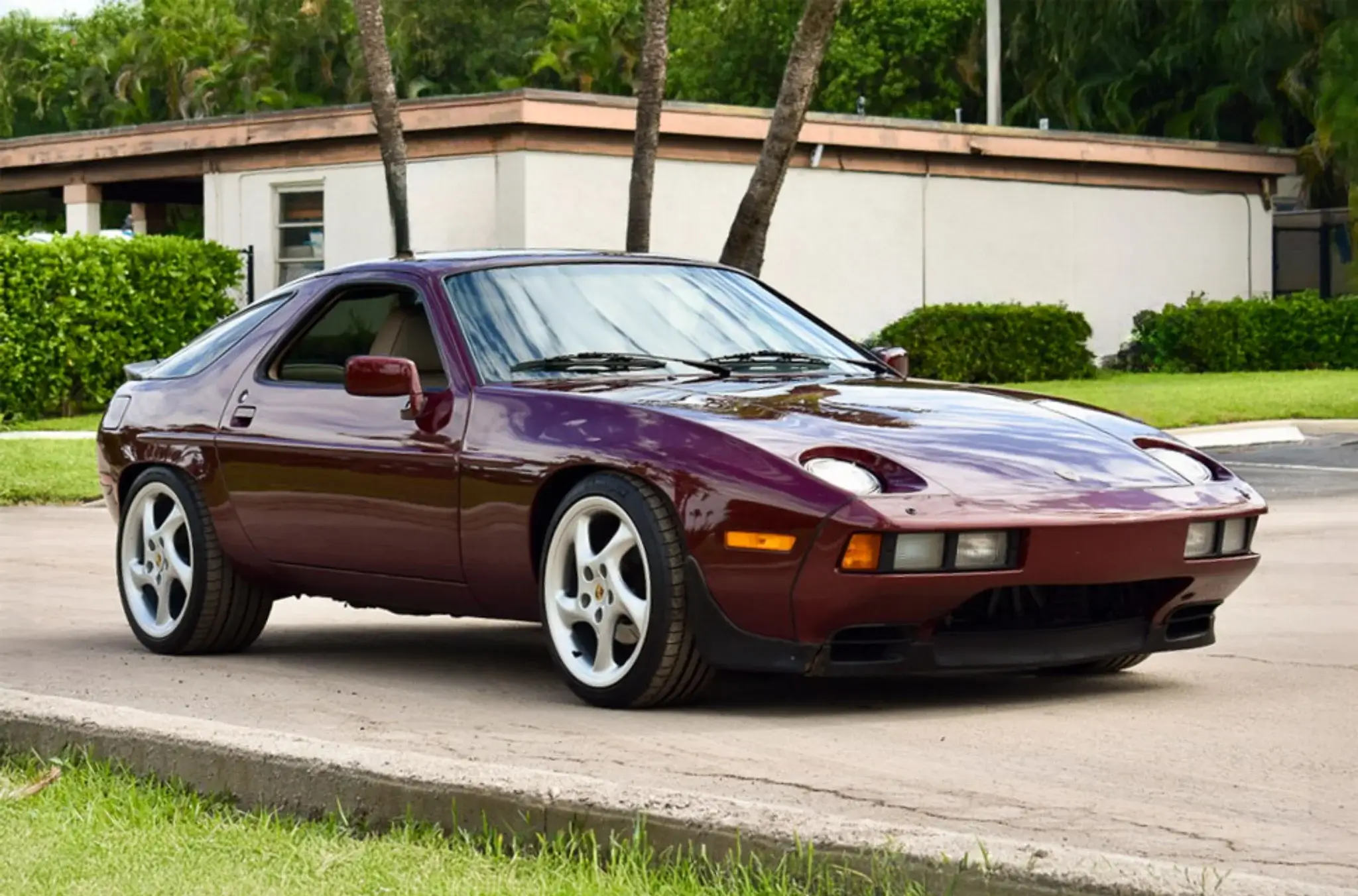 1984 Porsche 928 S sold for $26,000