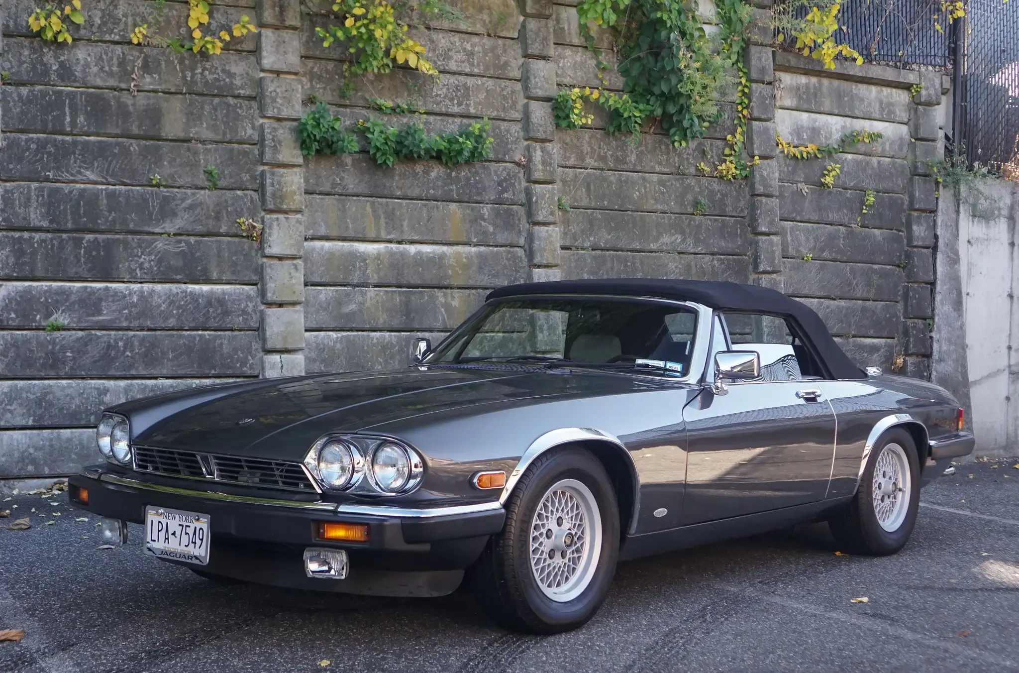 1988 Jaguar XJ-S Convertible sold for $14,000