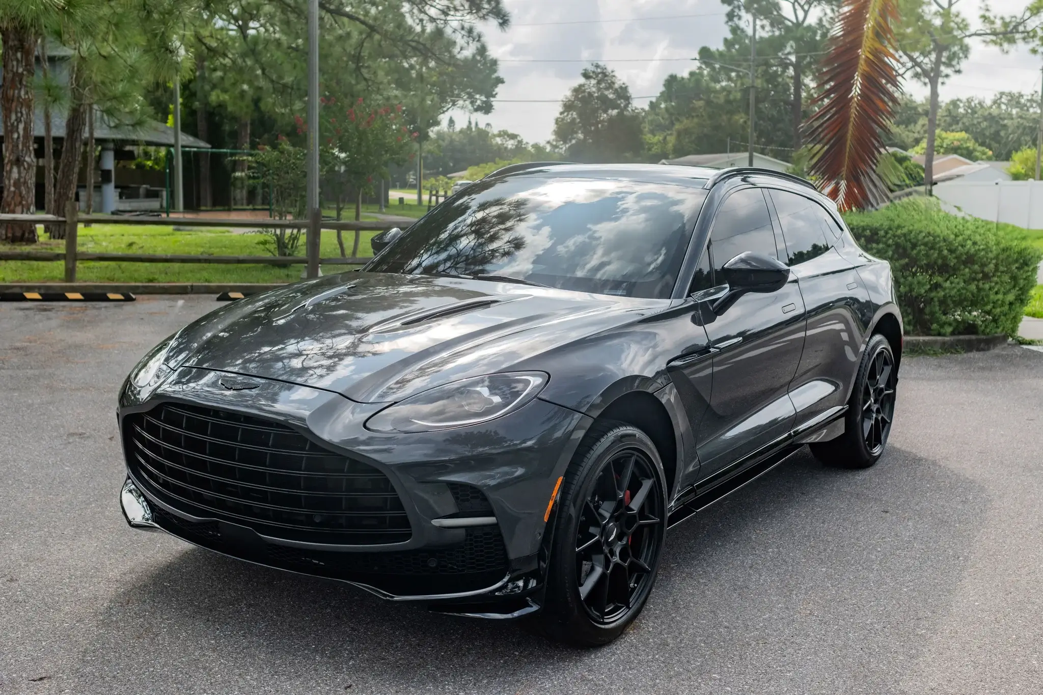 2023 Aston Martin DBX sold for $165,000