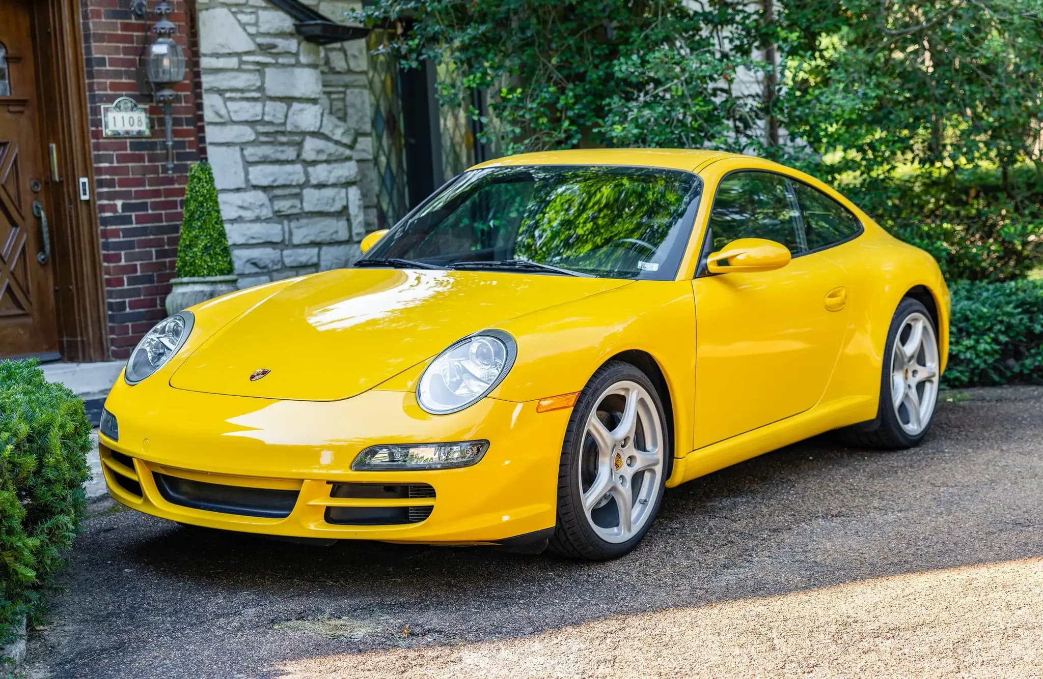 2007 Porsche 911 Carrera sold for $50,555