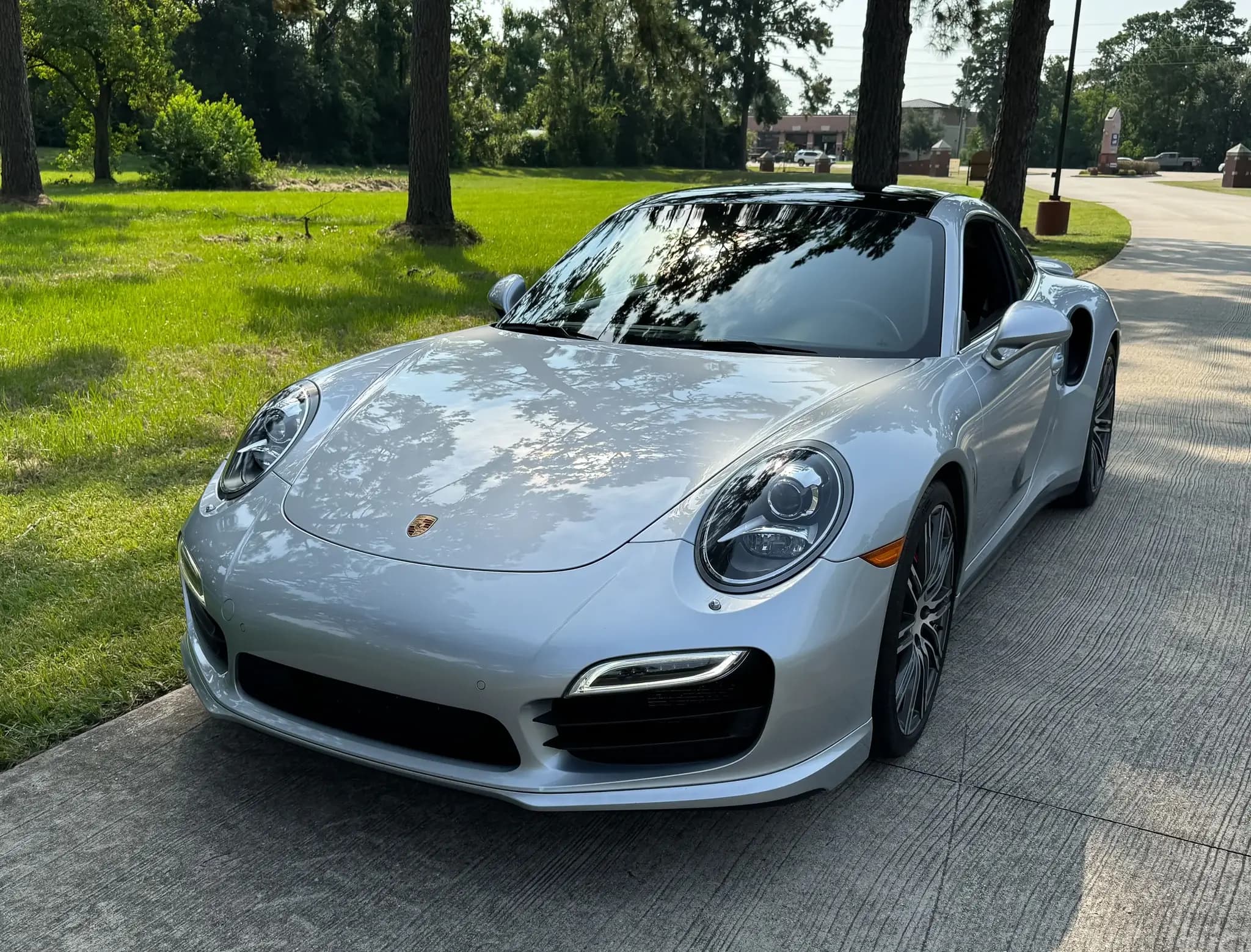 2015 Porsche 911 Turbo sold for $92,000