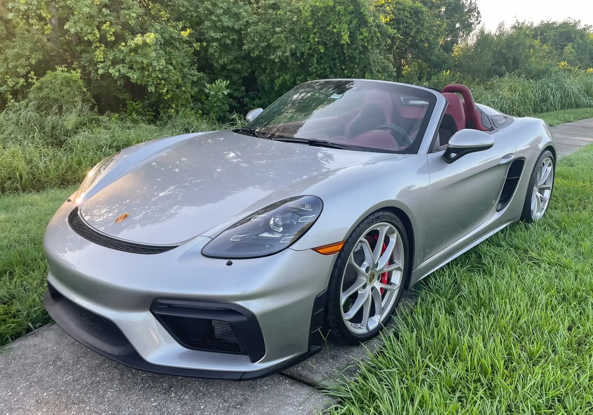 2022 Porsche 718 Spyder sold for $120,000