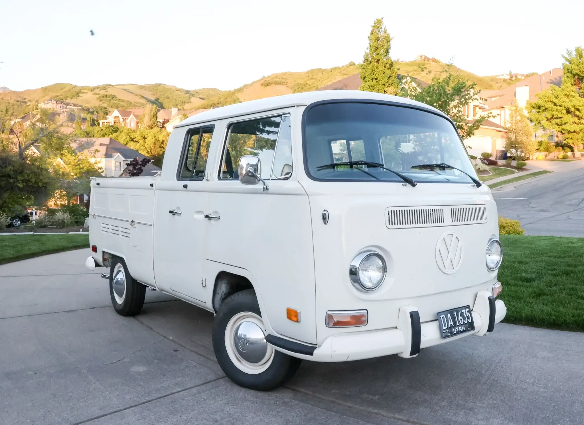 1970 Volkswagen Type 2 Double Cab Pickup sold for $20,000