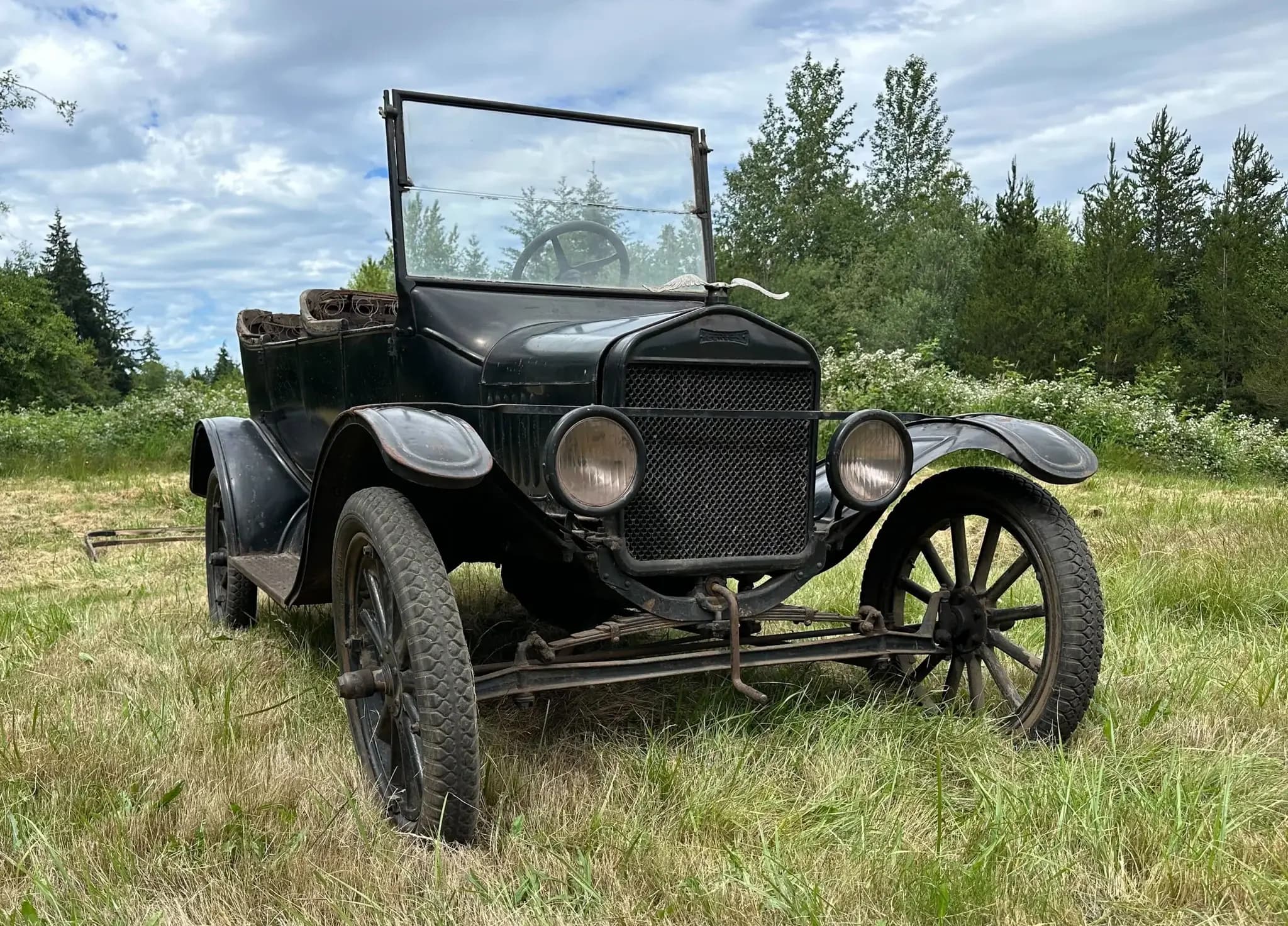1927 Ford Model T sold for $2,800