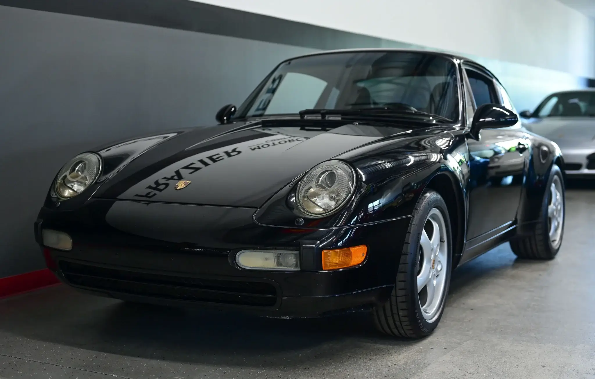 1995 Porsche 911 Carrera sold for $80,500