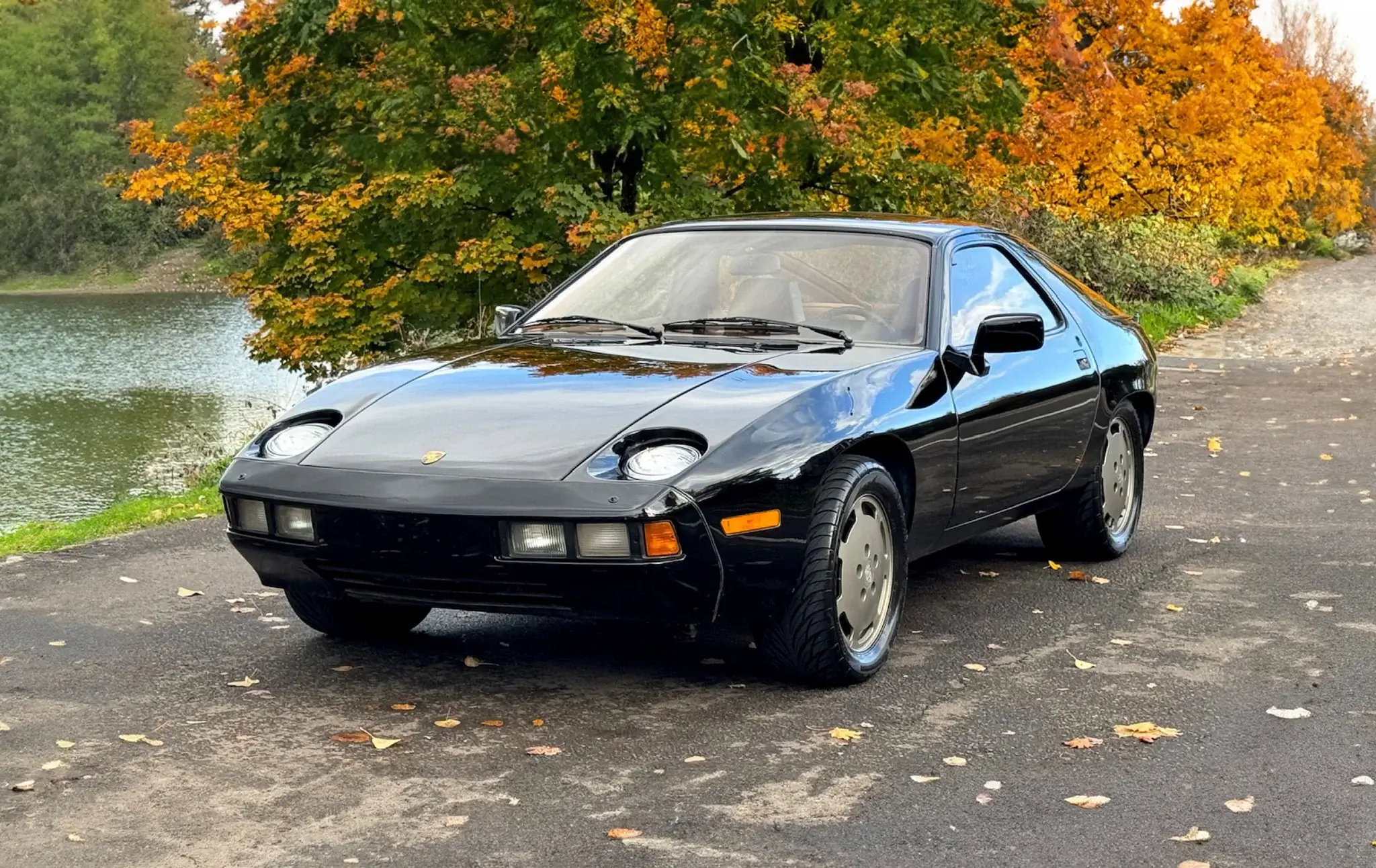 1979 Porsche 928 sold for $8,750