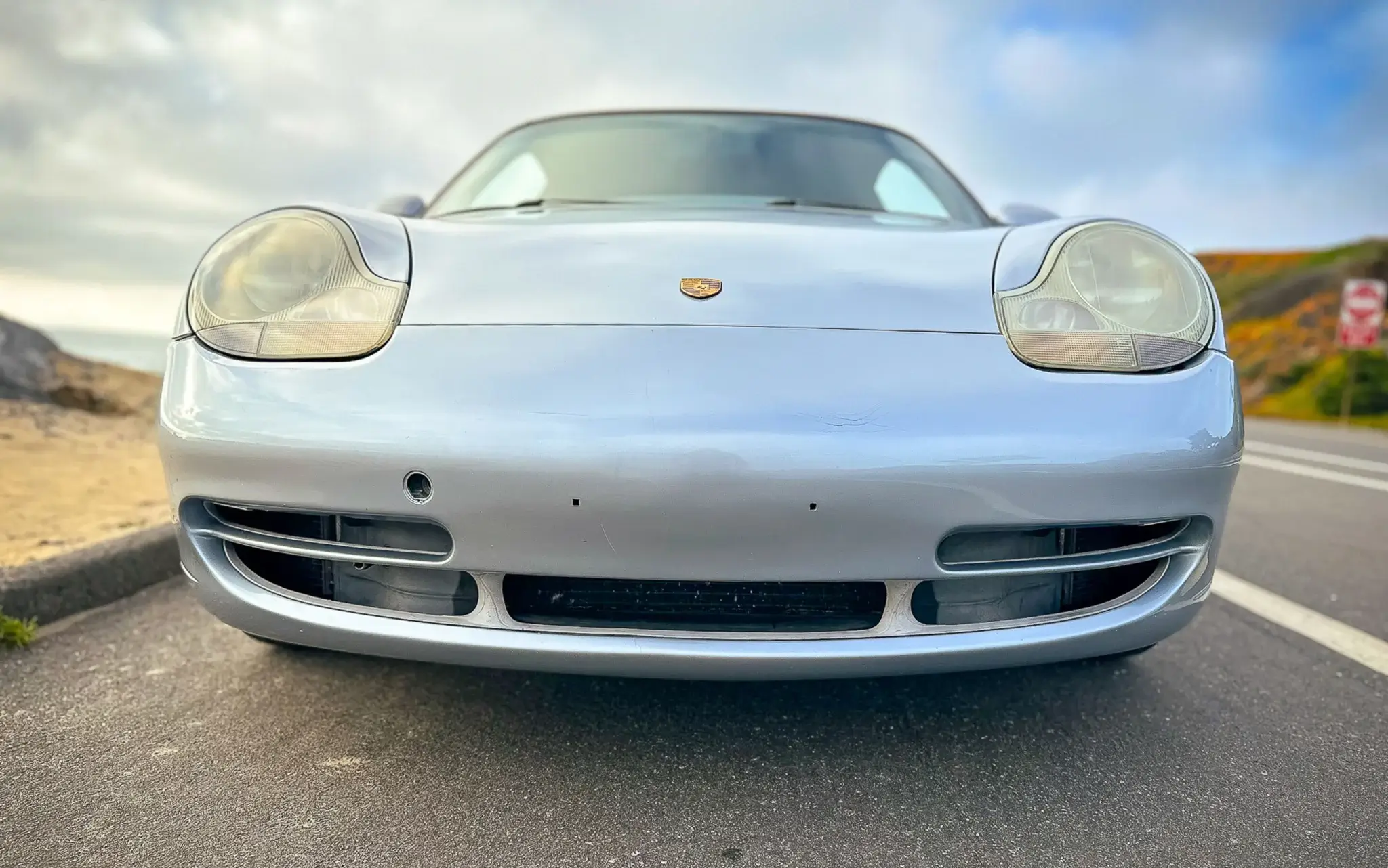 1999 Porsche 911 Carrera sold for $16,500