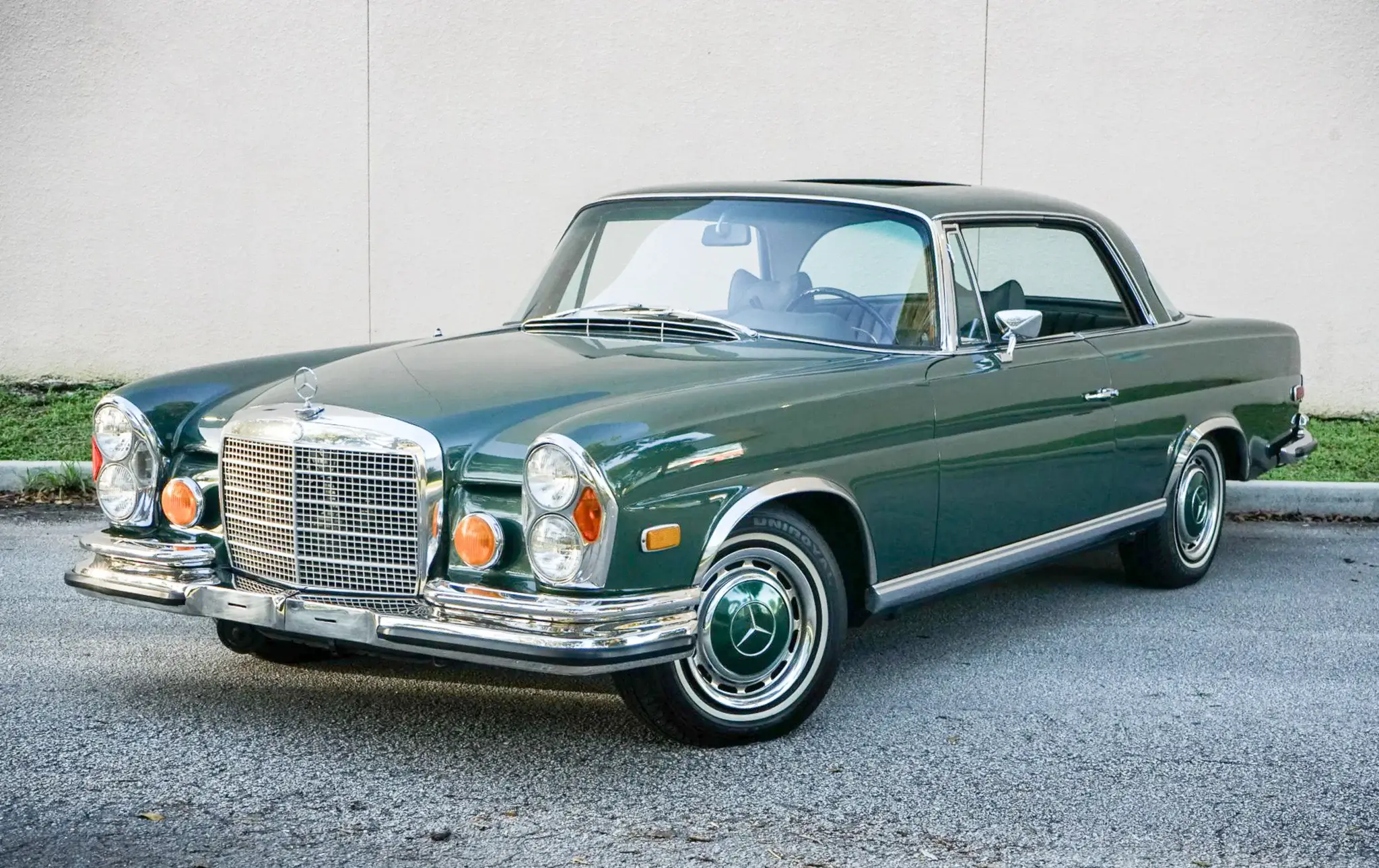 1971 Mercedes-Benz 280SE sold for $82,000