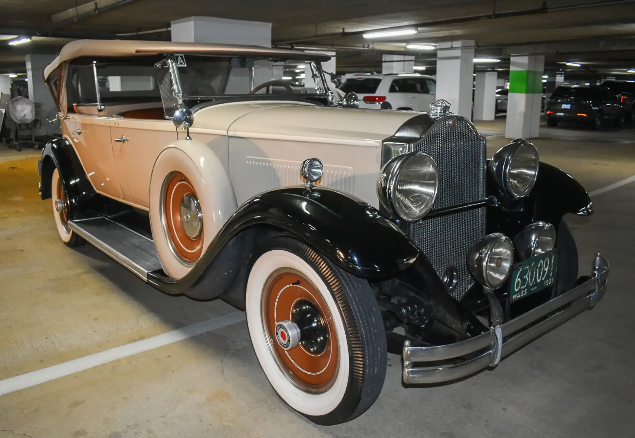1931 Packard Standard Eight sold for $70,000