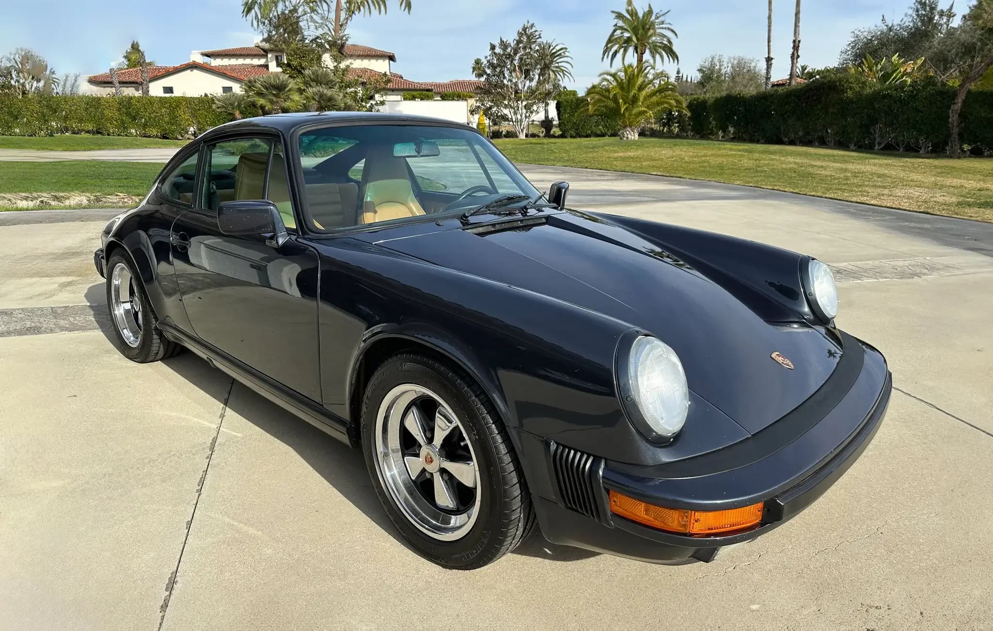 1987 Porsche 911 Carrera sold for $68,000