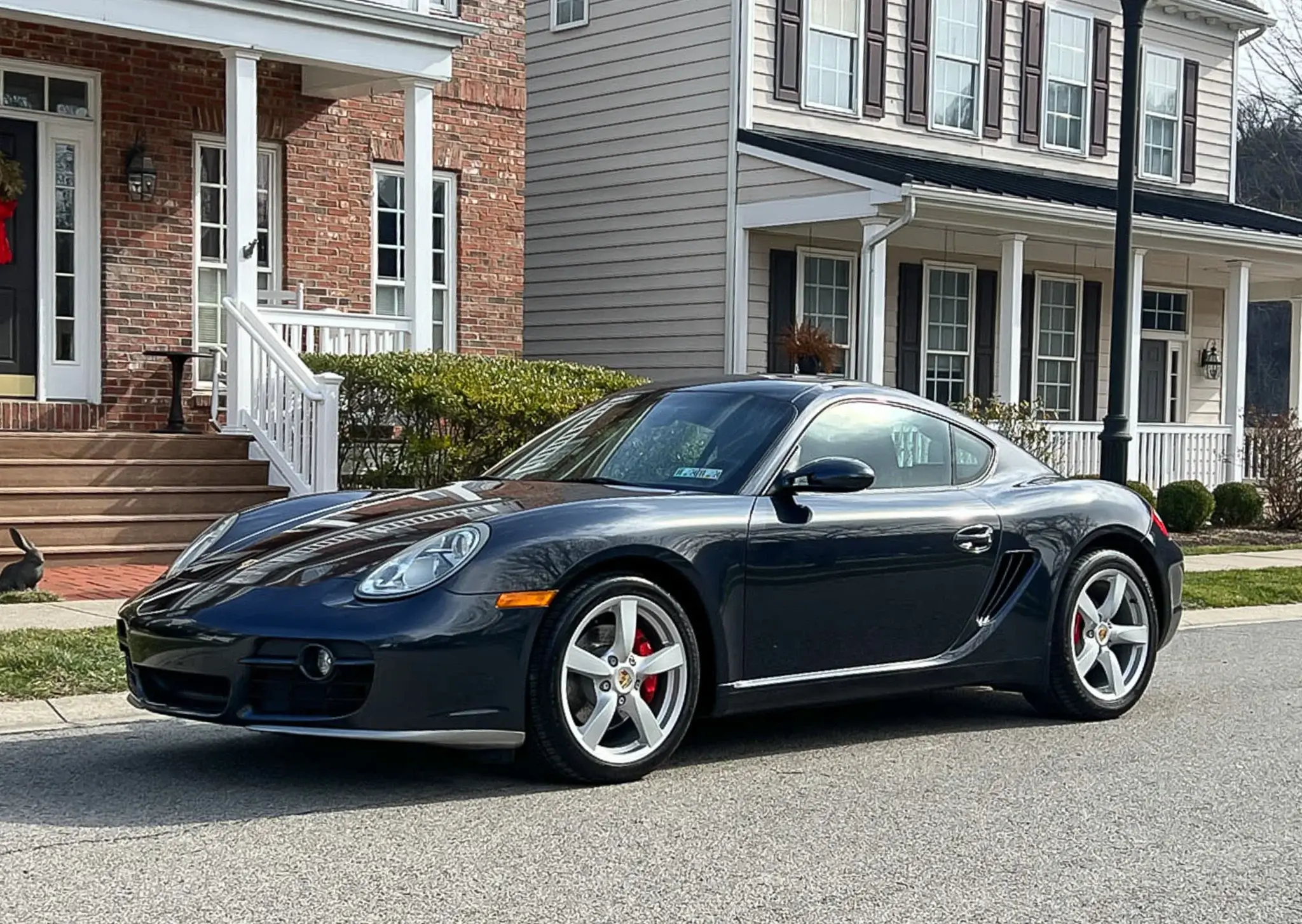 2006 Porsche Cayman S sold for $28,000