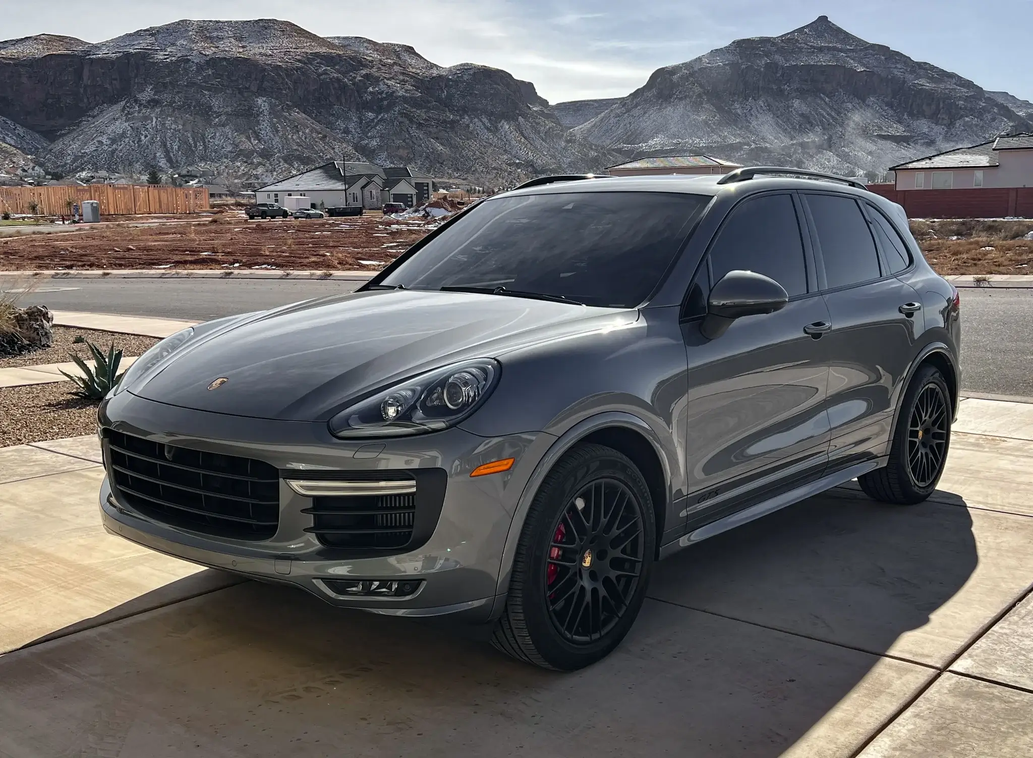 2018 Porsche Cayenne GTS sold for $44,000