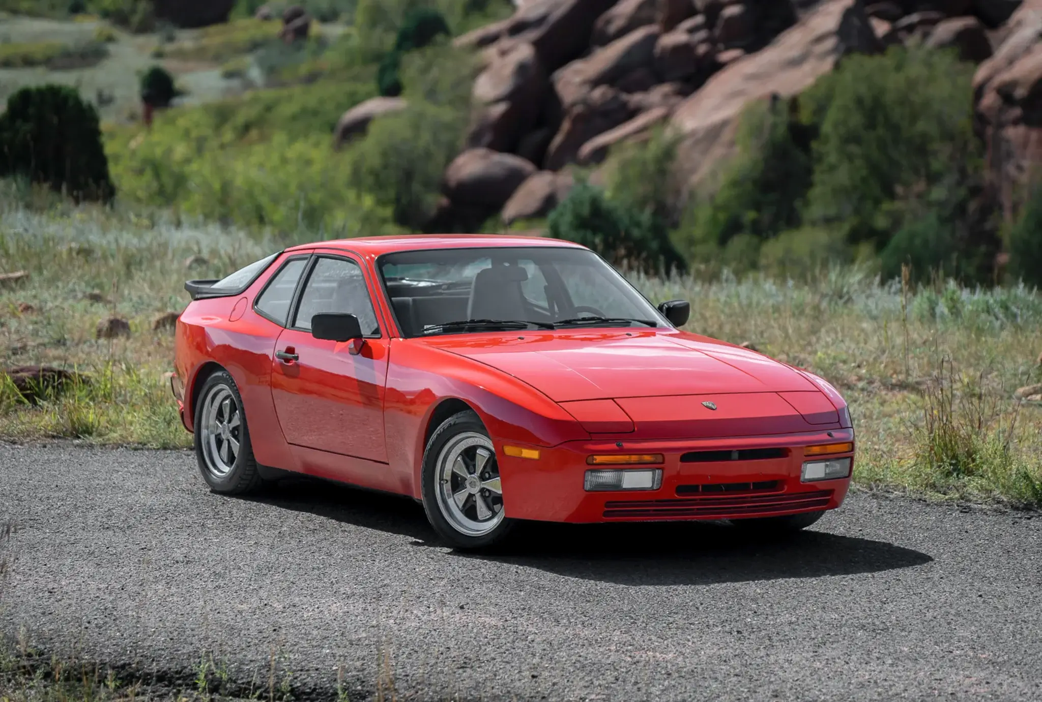 1986 Porsche 944 Turbo sold for $24,250
