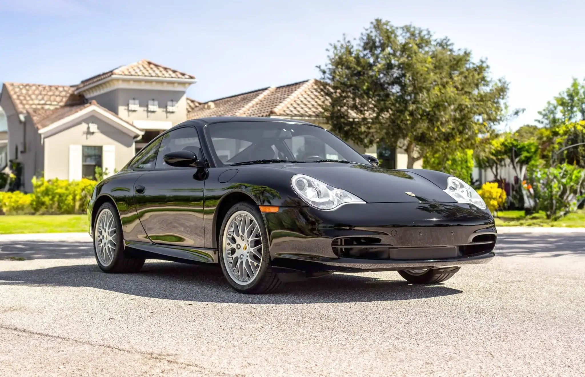 2003 Porsche 911 Carrera sold for $30,000