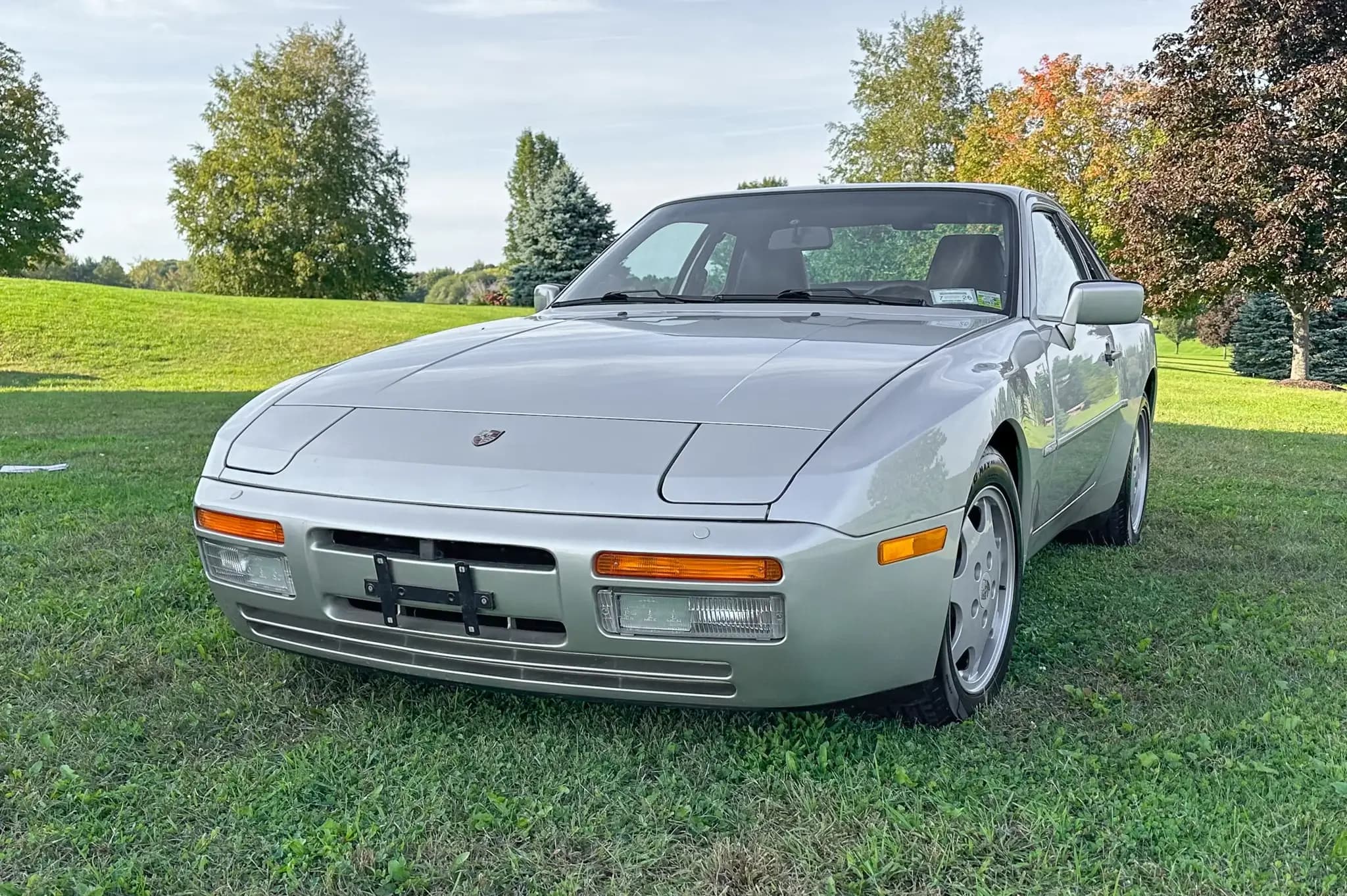 1989 Porsche 944 S2 sold for $18,450