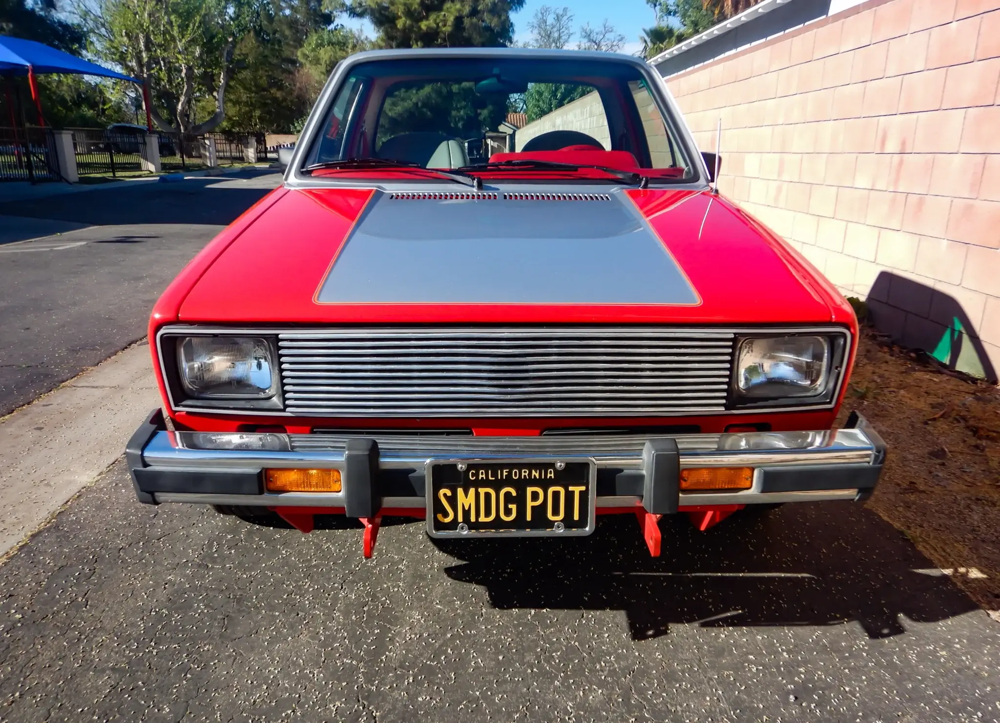 1981 Volkswagen Rabbit Pickup sold for $10,250