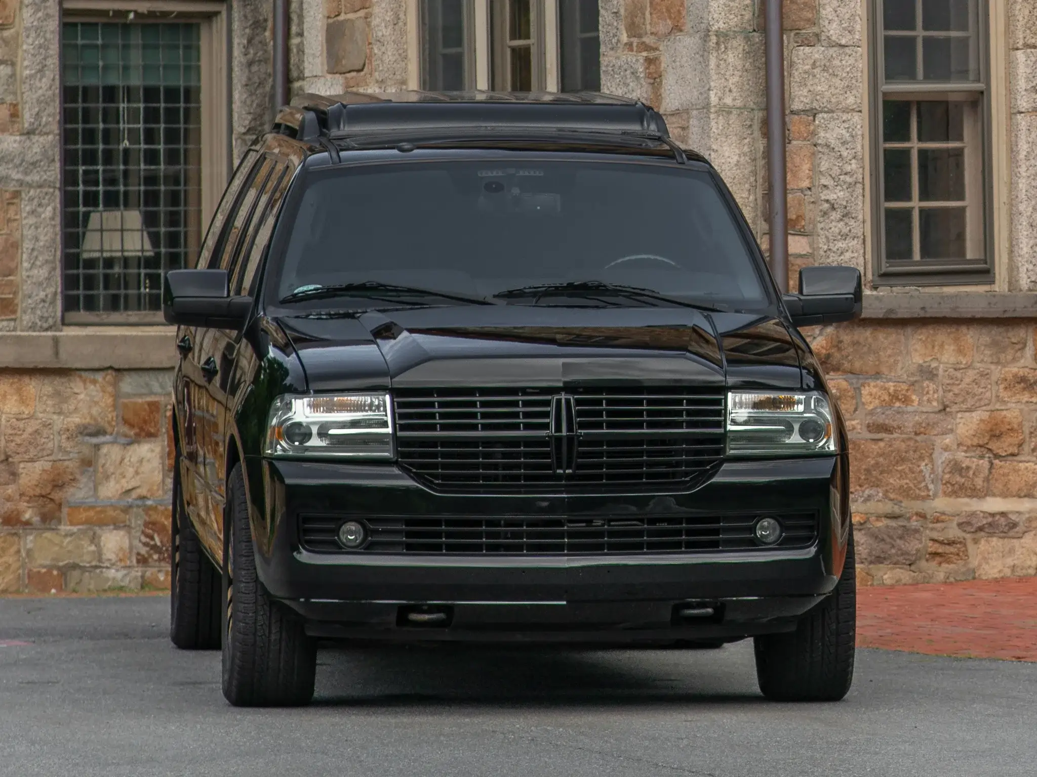 2013 Lincoln Navigator sold for $27,500