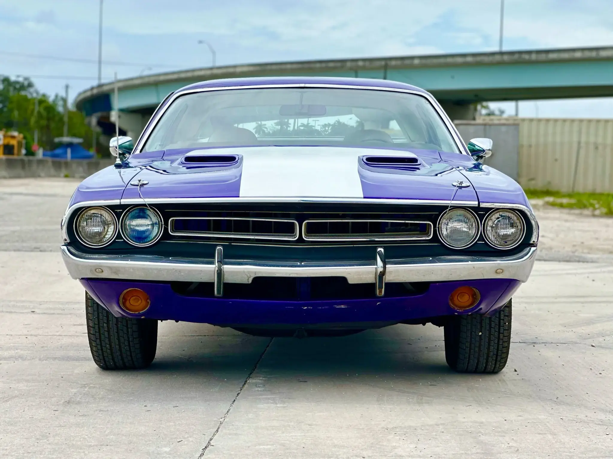 1971 Dodge Challenger sold for $25,000
