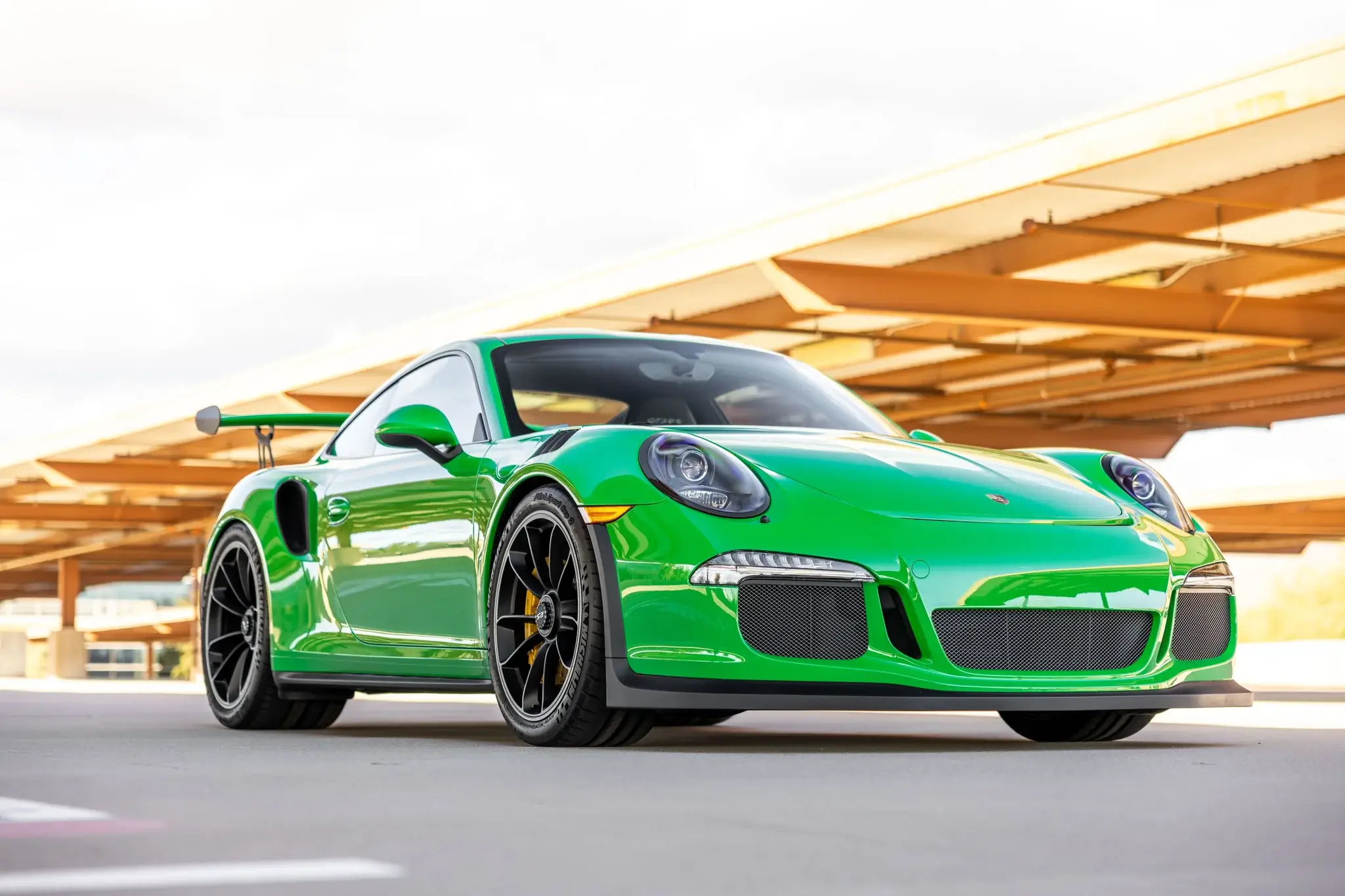 2016 Porsche 911 GT3 RS sold for $236,000