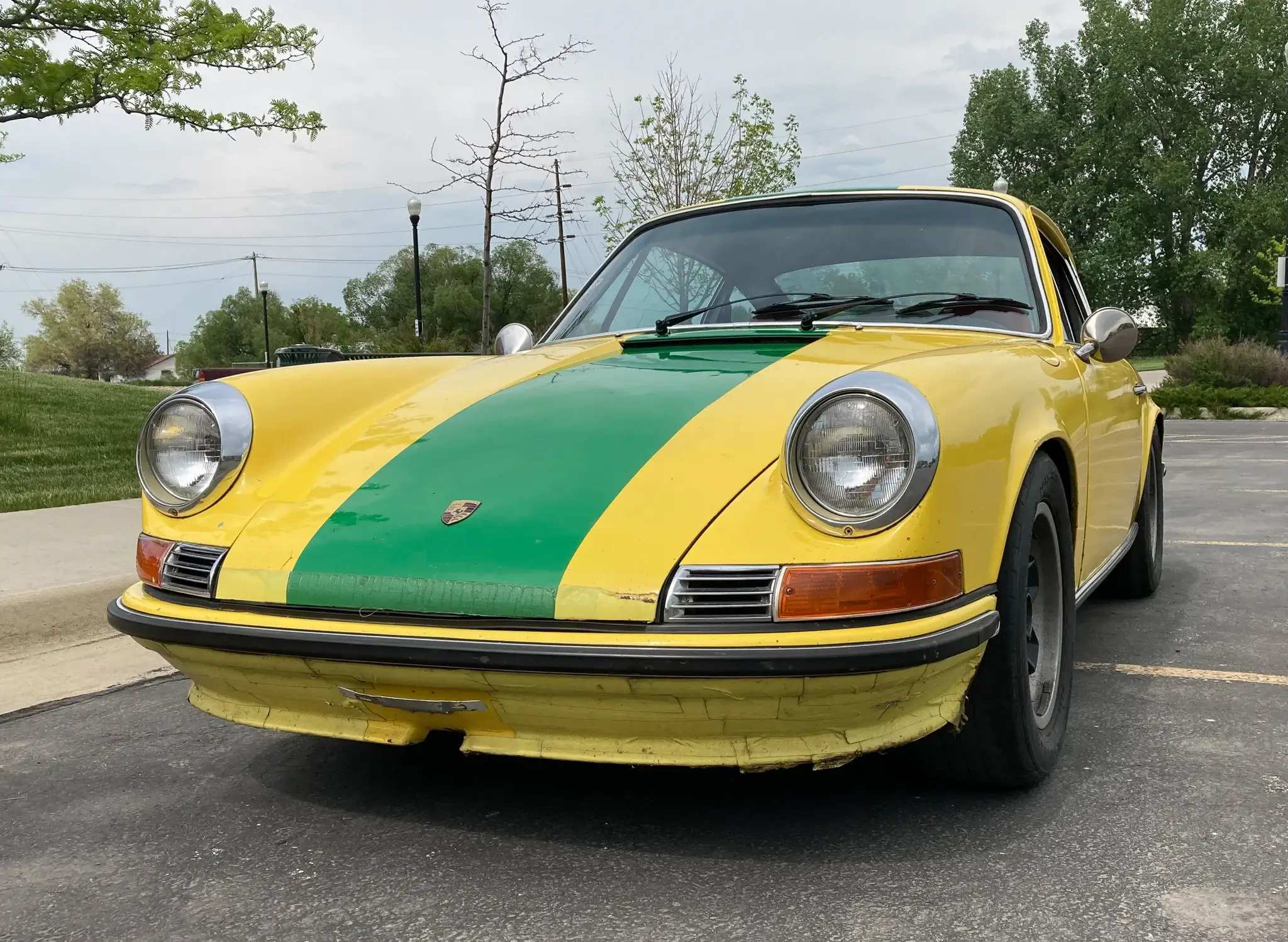 1971 Porsche 911T  sold for $31,250