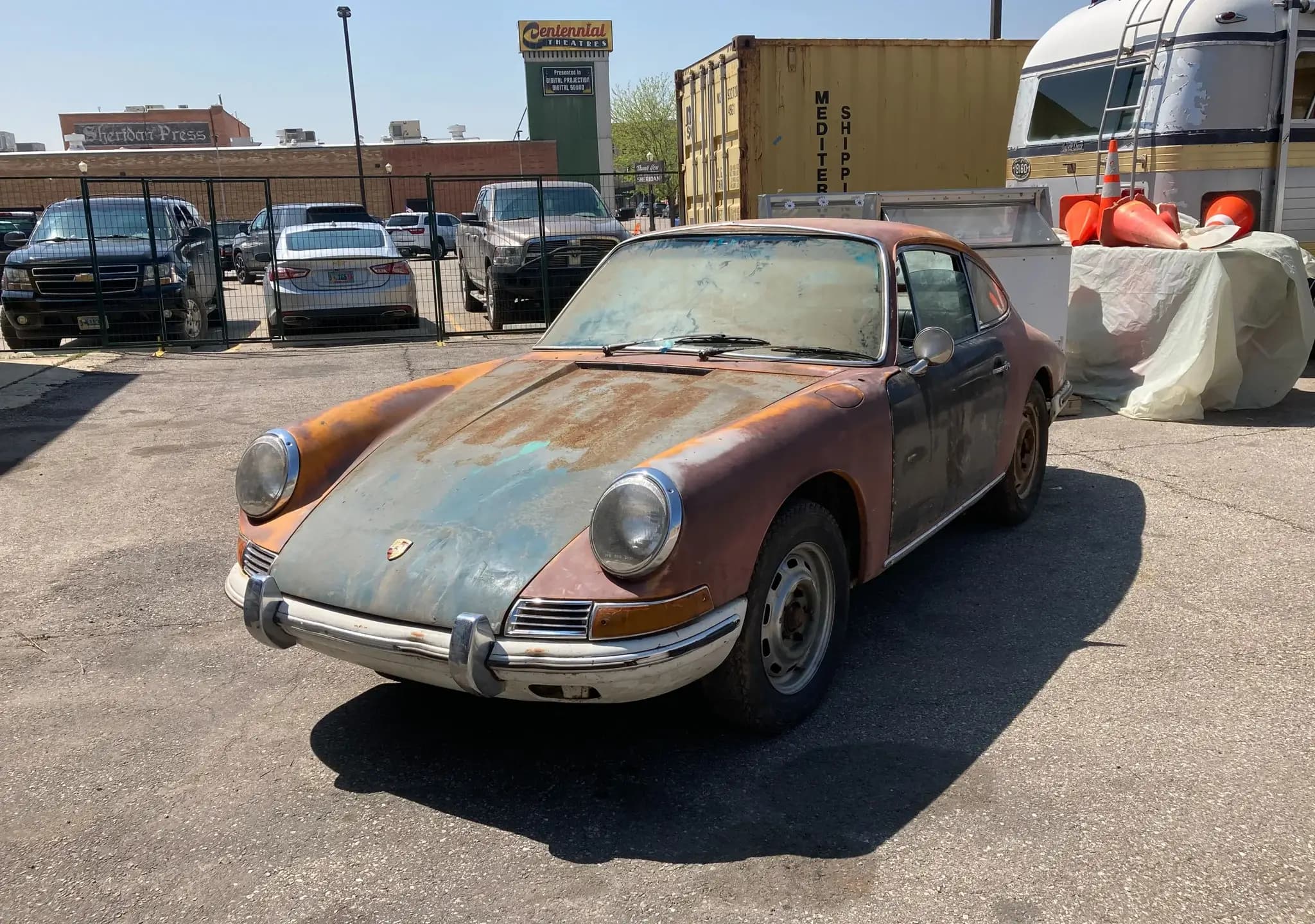 1966 Porsche 911 Coupe sold for $25,911