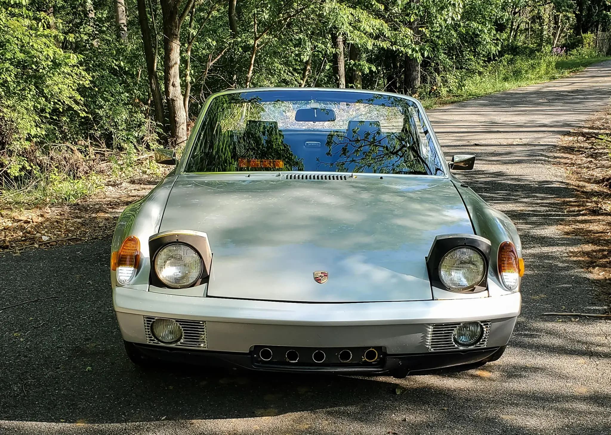 1974 Porsche 914 sold for $30,250