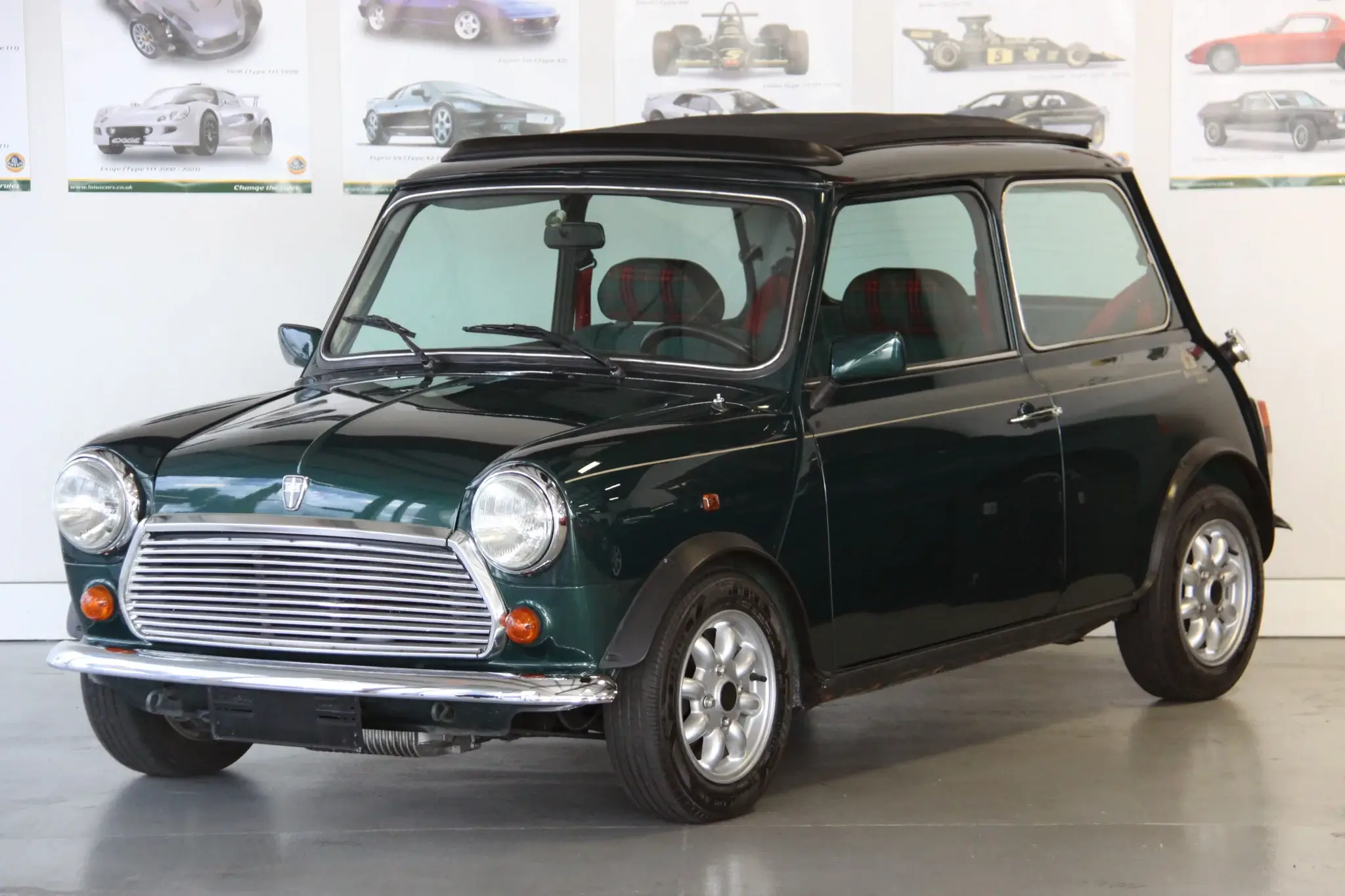 1995 Rover Mini sold for $19,500
